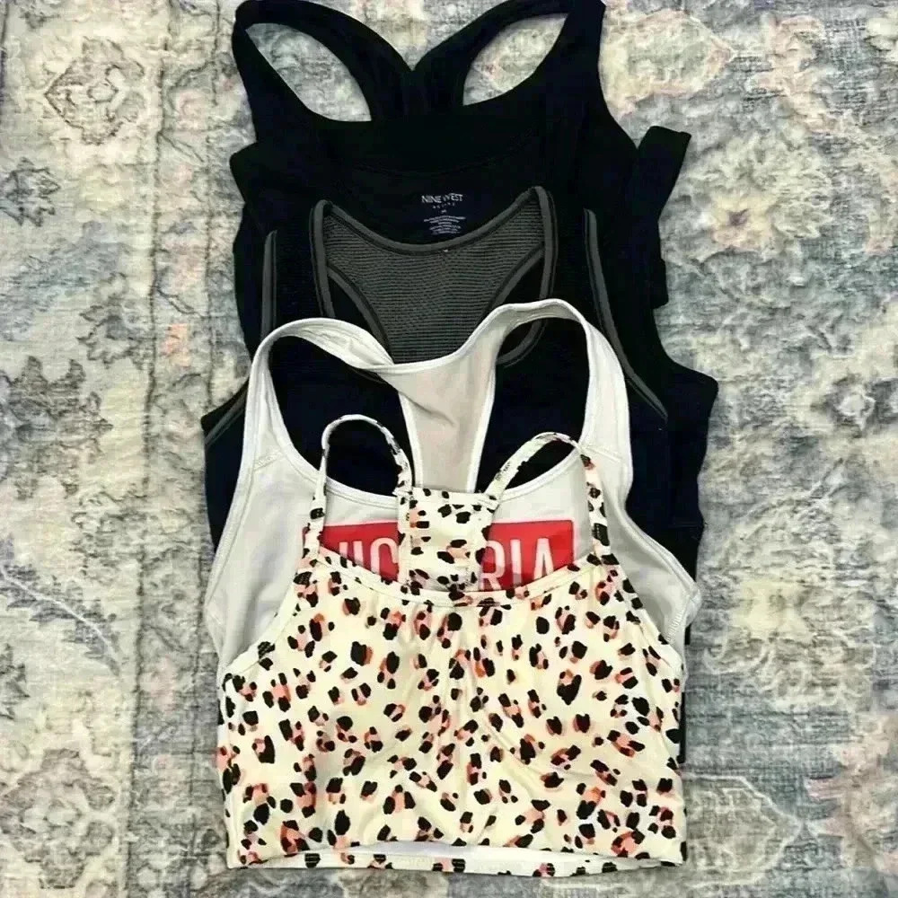 Women’s size small/ medium sports bra bundle. In good condition!